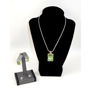 Silver Tone KC Kenneth Cole Necklace‎ & Earrings Curved Faceted Green & Black